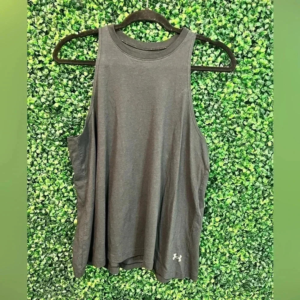 Under Armour Women’s Tank - Medium
